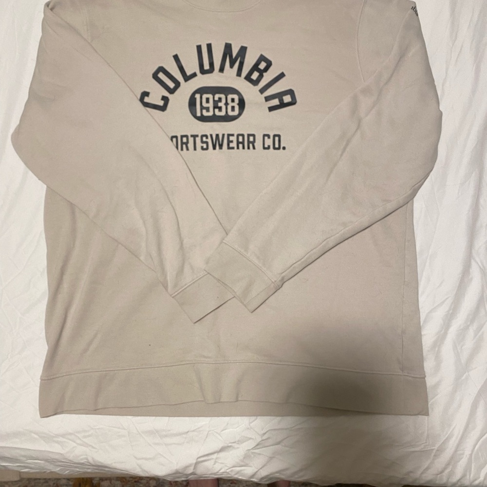 Columbia Men's Light Tan Crewneck Sweater